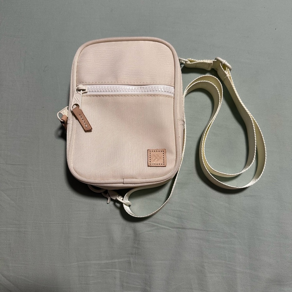 Thread crossbody bag